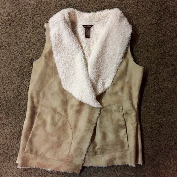 Bit & Bridle Faux Suede Vest Womens L Gently Used - Picture 5 of 11